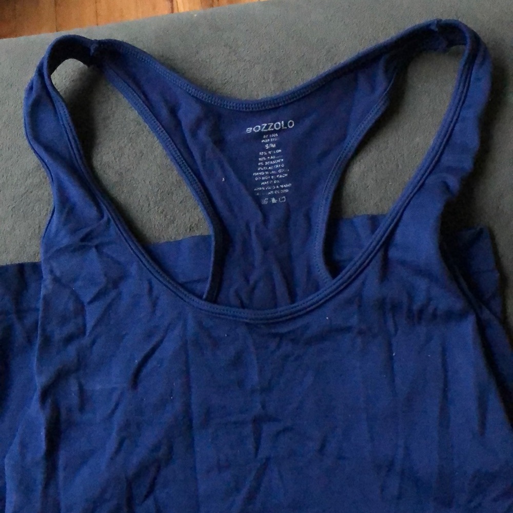 Bozzolo Razorback Stretchy Tank Top - Picture 2 of 3